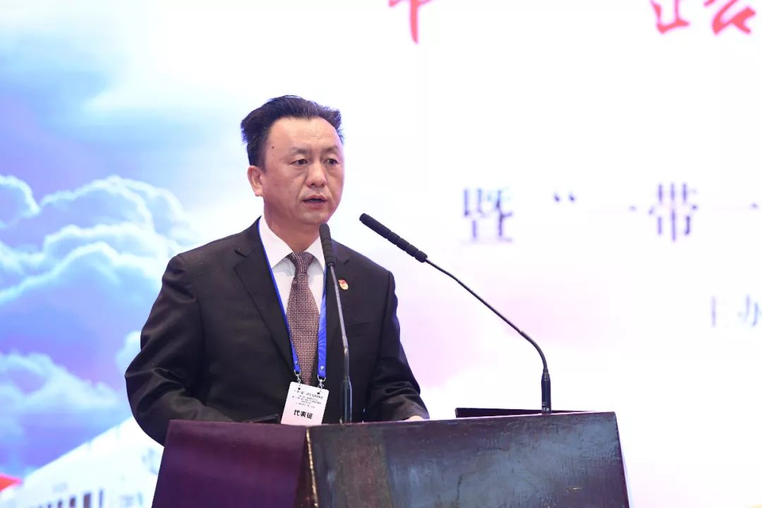 团中央中国光华科技基金会党委书记、 理事长侯宝森